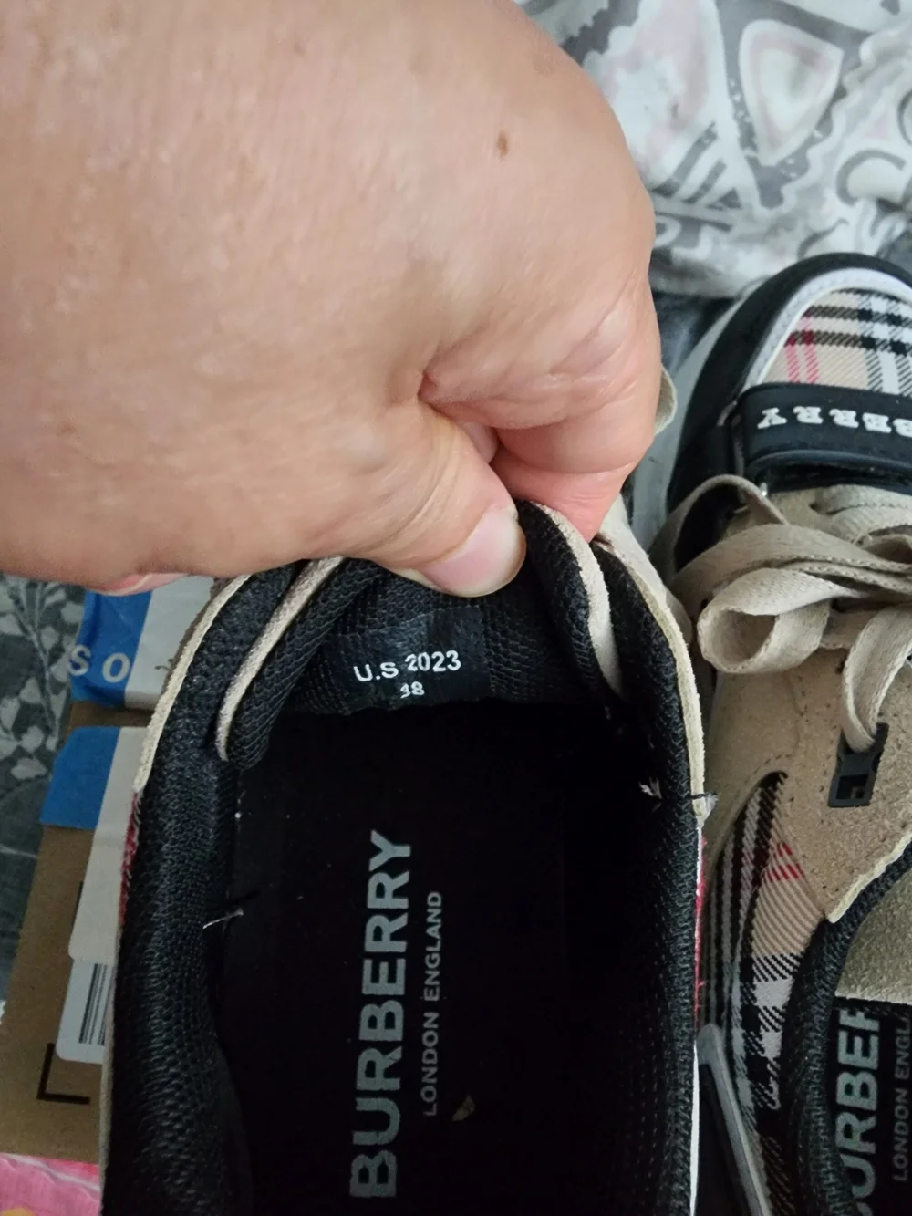 N/A sneakers black
